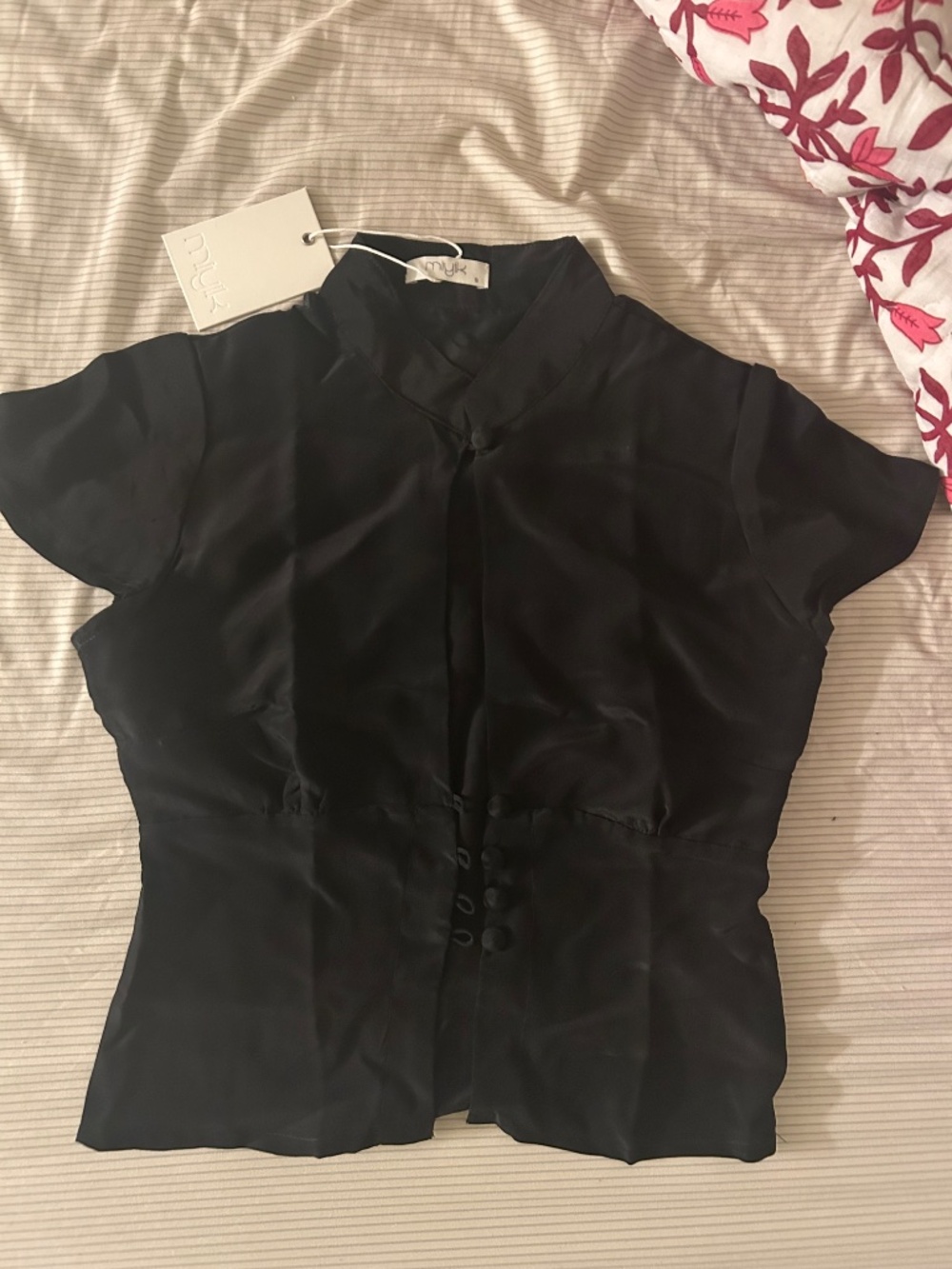 Keyhole Silk Top - Picture 4 of 5